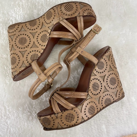 Tory Burch Shoes - Tory Burch Ida Lattice Cutout Wedge Sandal Sz 6 *Flaw